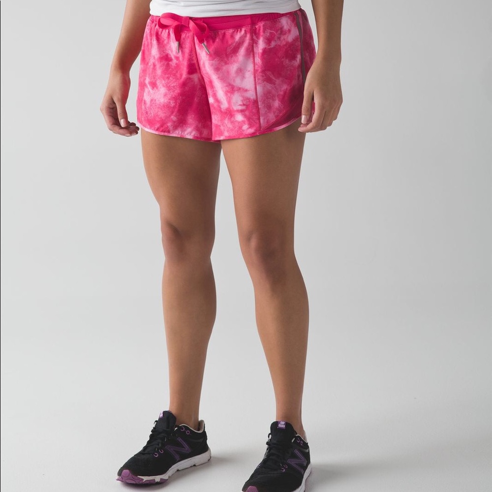 Lulu lemon hotty hot short red tie dye